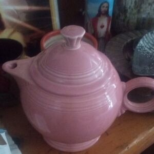 Fiesta Homer Laughlin Rose Pink teapot